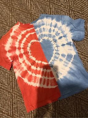 Stella Mccartney Tie-Dye Split-Color Kids Tee - Red & Blue